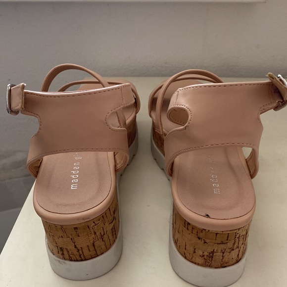 Madden Girl Size 8 Nude Sandal - Picture 3 of 6